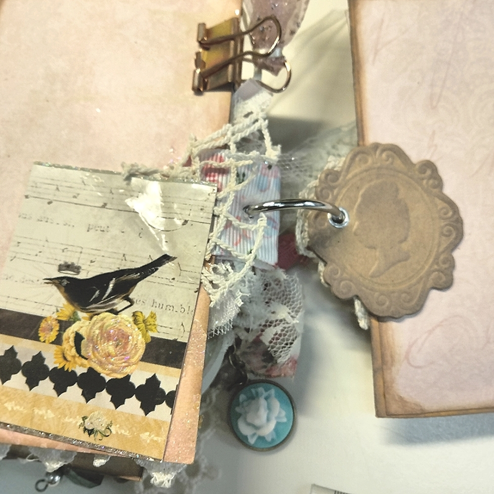 Scrapbook. - Picture 15 of 16
